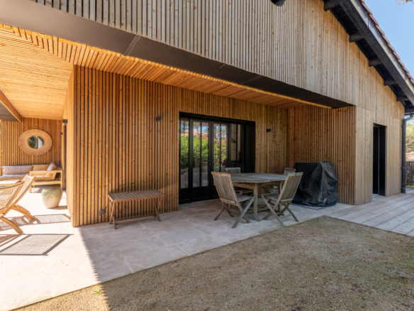 l1070373 hdr 584x438